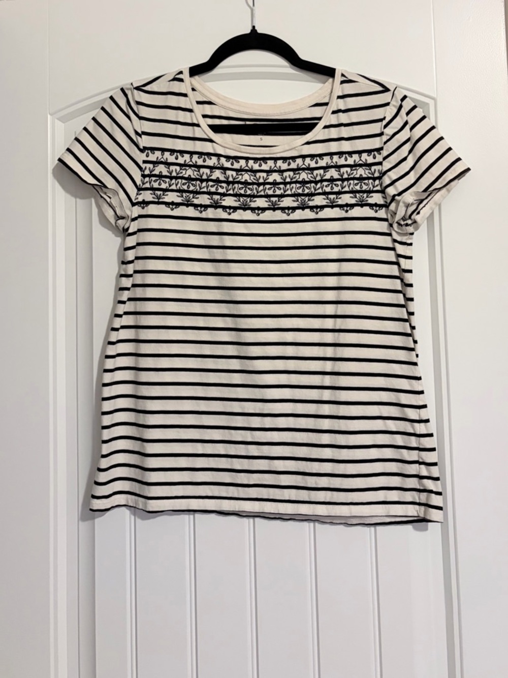 LOFT Cream and Black Striped Short-Sleeve Tee with Embroidered Detail | Size S